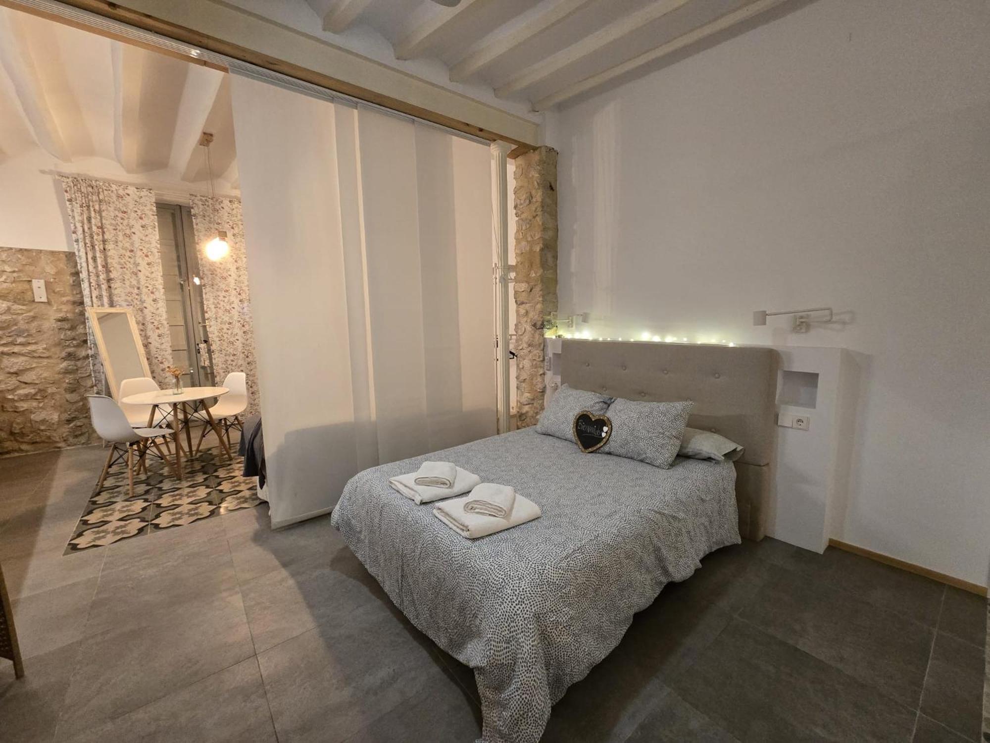 Suite Independiente De 45 M2 Con Banera En Pleno Casco Viejo Альтеа Экстерьер фото