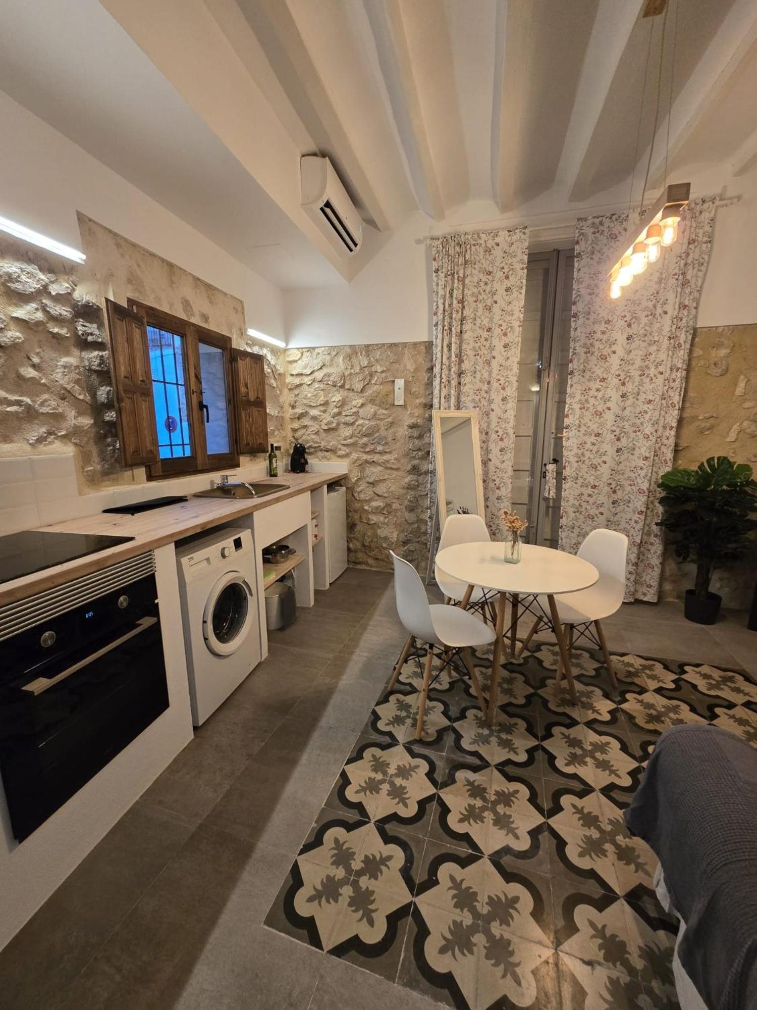 Suite Independiente De 45 M2 Con Banera En Pleno Casco Viejo Альтеа Экстерьер фото
