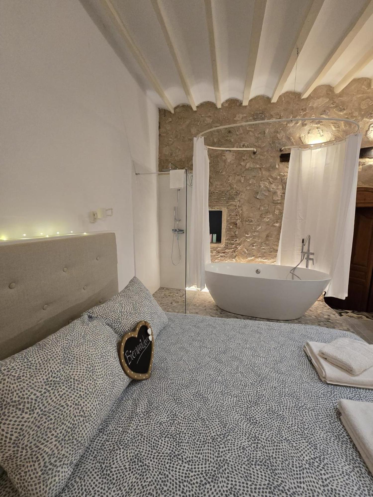 Suite Independiente De 45 M2 Con Banera En Pleno Casco Viejo Альтеа Экстерьер фото